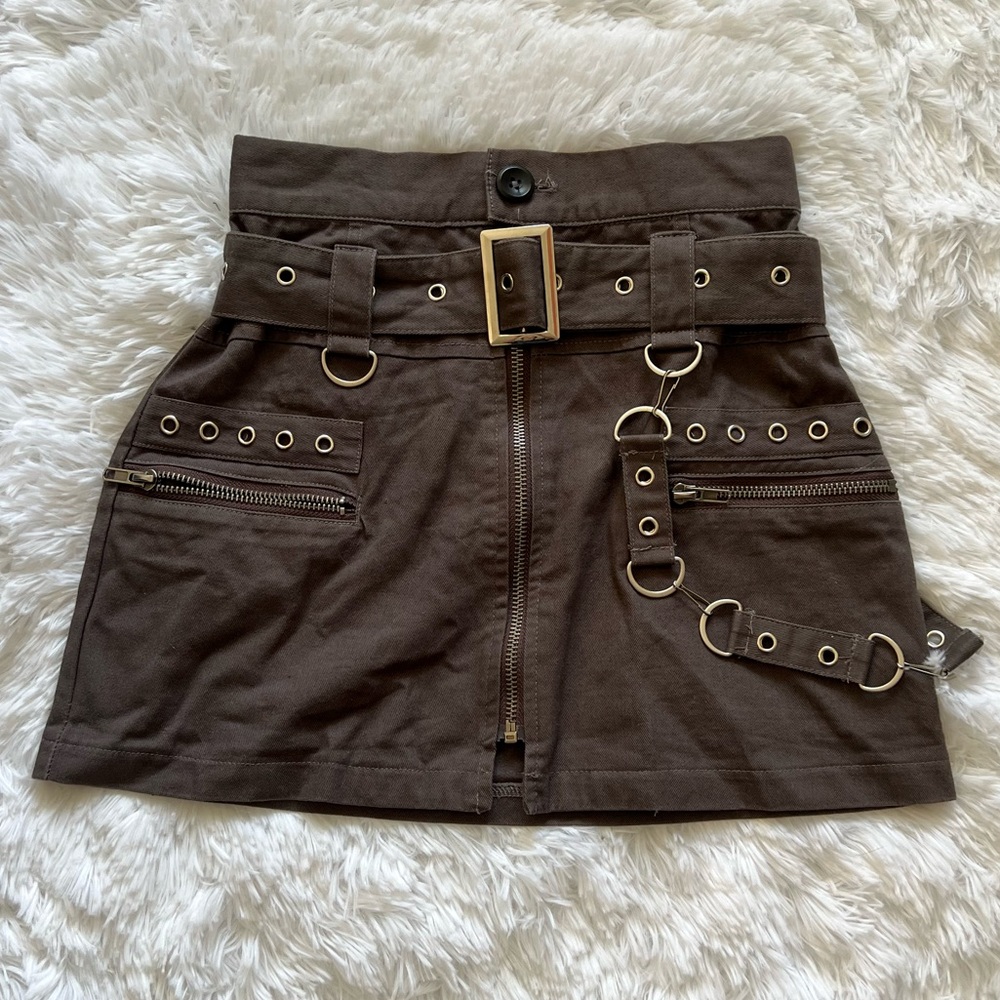Grommet chain mini skirt